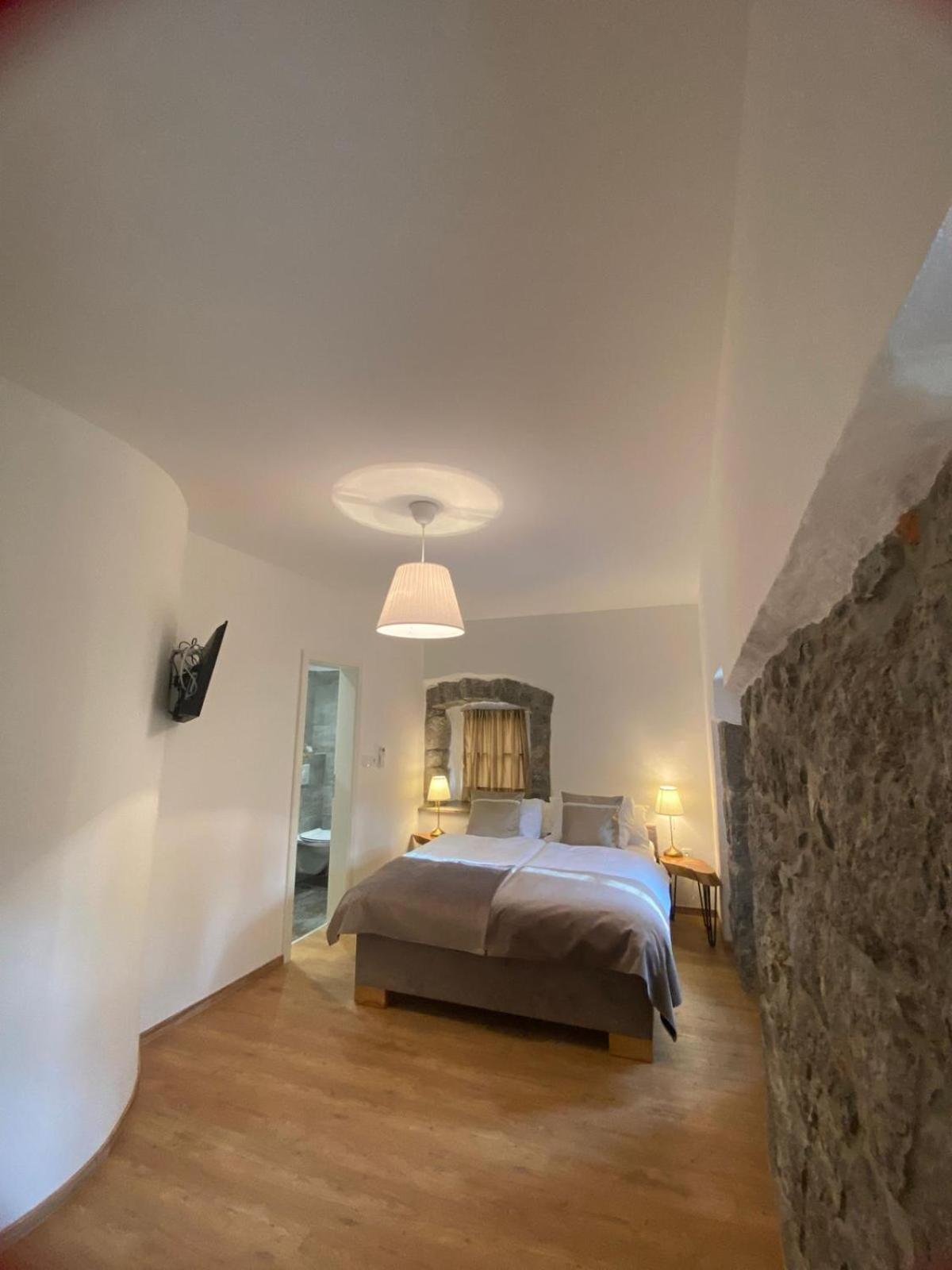 Villa Stancija Kavali Stone House, Zvoneca-أوباتيا المظهر الخارجي الصورة