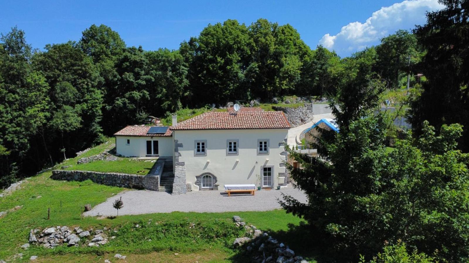 Villa Stancija Kavali Stone House, Zvoneca-أوباتيا المظهر الخارجي الصورة